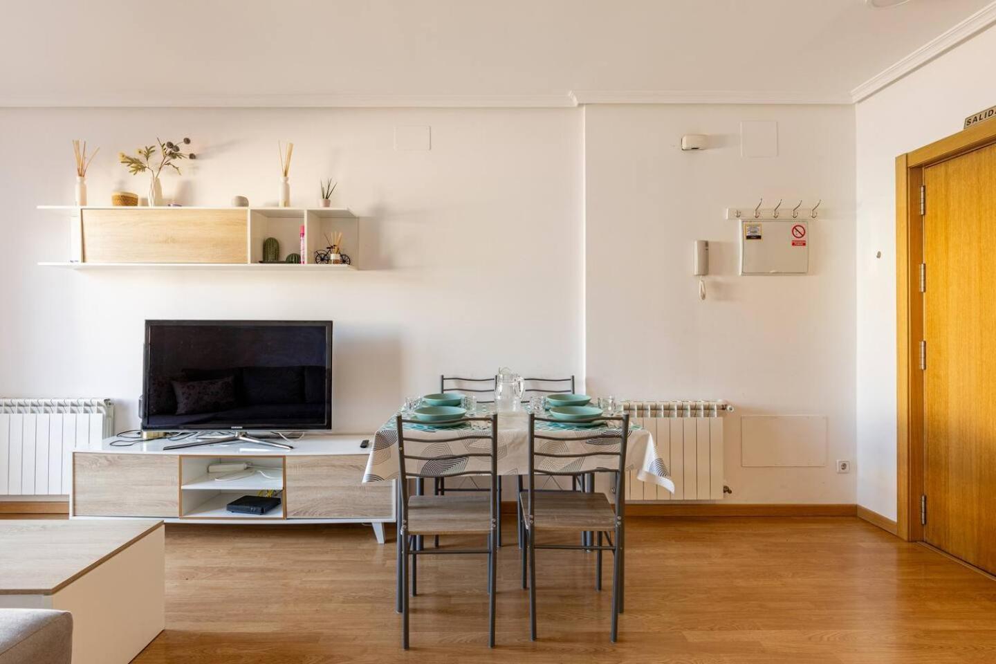 Apartamento Familiar Con Piscina Licencia 14721 Camarma de Esteruelas المظهر الخارجي الصورة